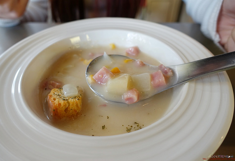 台中美食》LV5.5新世界樂園│用餐氣氛愉快的航海王主題餐廳
