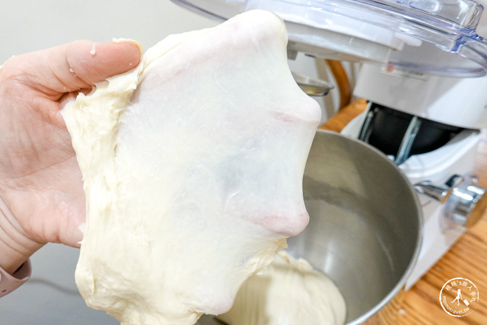 桃桃簡單料理-麵包食譜》古早蜂蜜小麵包│脆底鬆軟.層層剝開的好吃做法