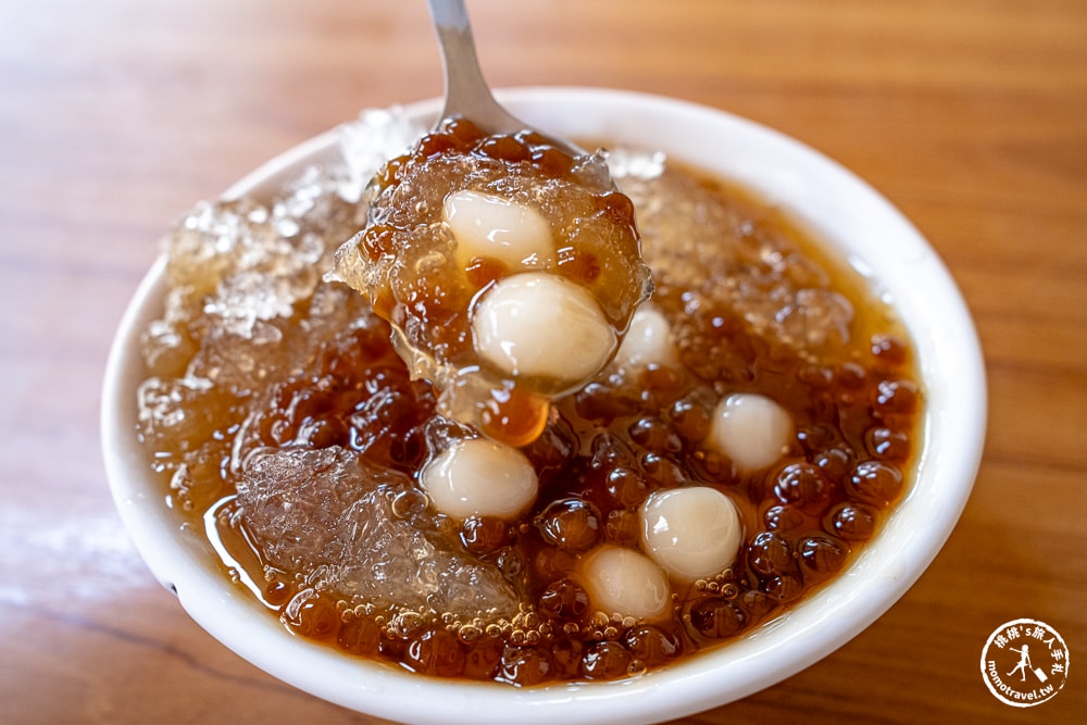高雄三民美食|鄧家粉圓 在地老字號冰品-軟綿豆花+粉圓+湯圓 內行人吃法推薦(菜單價格.營業時間)
