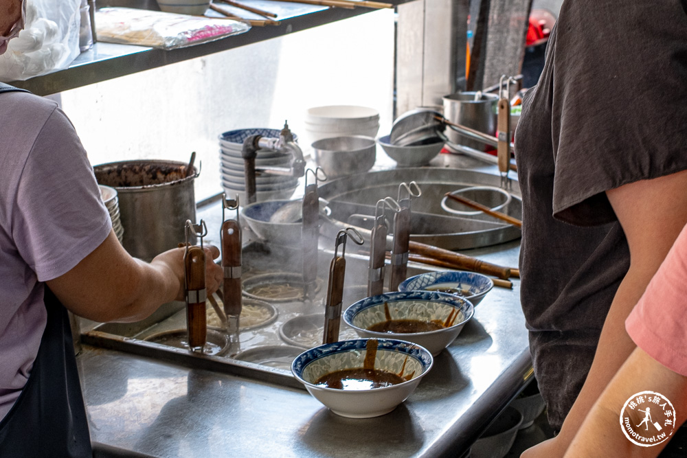 宜蘭市區美食|宜蘭農權路炸醬麵-必點雙醬麵與餛飩魚丸湯，宜蘭大學旁必吃美食(菜單價格.營業時間)