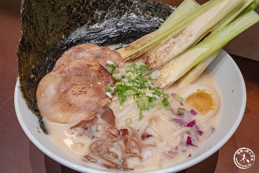 南投埔里美食|埔里橫濱拉麵-浮誇系茭白筍拉麵、爆滿蔥花拉麵-人氣推薦！(菜單價格.營業時間)