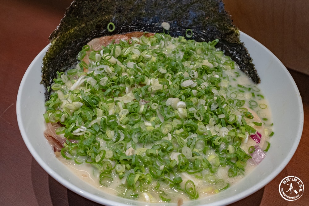 南投埔里美食|埔里橫濱拉麵-浮誇系茭白筍拉麵、爆滿蔥花拉麵-人氣推薦！(菜單價格.營業時間)