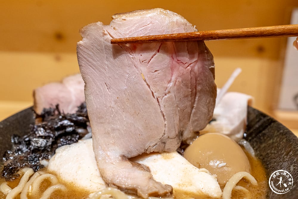 台北大安美食|北海道拉麺 魚貝と鶏|極鮮濃厚牡蠣雞白湯,隱身東區頂好名店城的排隊美味(營業時間.菜單價格) 台北大安美食|北海道拉麺 魚貝と鶏|極鮮濃厚牡蠣雞白湯,隱身東區頂好名店城的排隊美味(營業時間.菜單價格)