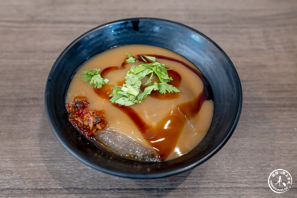 桃園大溪美食|陳師兄素肉圓-老街巷弄轉角的素食傳奇|Q彈外皮與紮實內餡顛覆你對素食的想像(菜單價格.營業時間)