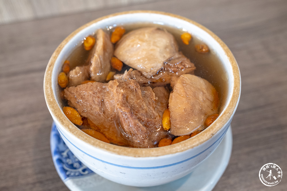桃園大溪美食|陳師兄素肉圓-老街巷弄轉角的素食傳奇|Q彈外皮與紮實內餡顛覆你對素食的想像(菜單價格.營業時間)