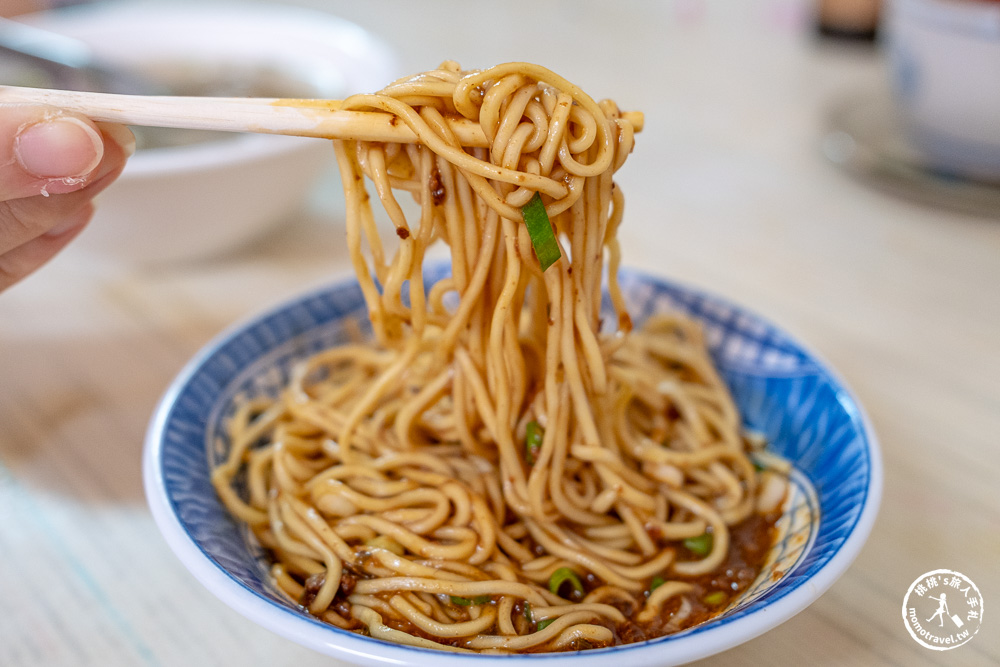 景德炸醬麵|宜蘭40年老店炸醬麵！在地人推薦早餐，炸醬麵、餛飩魚丸湯都必吃