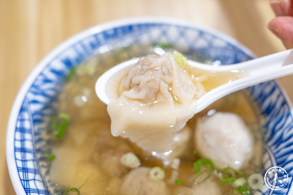 宜蘭市區美食|宜蘭農權路炸醬麵-必點雙醬麵與餛飩魚丸湯，宜蘭大學旁必吃美食(菜單價格.營業時間)