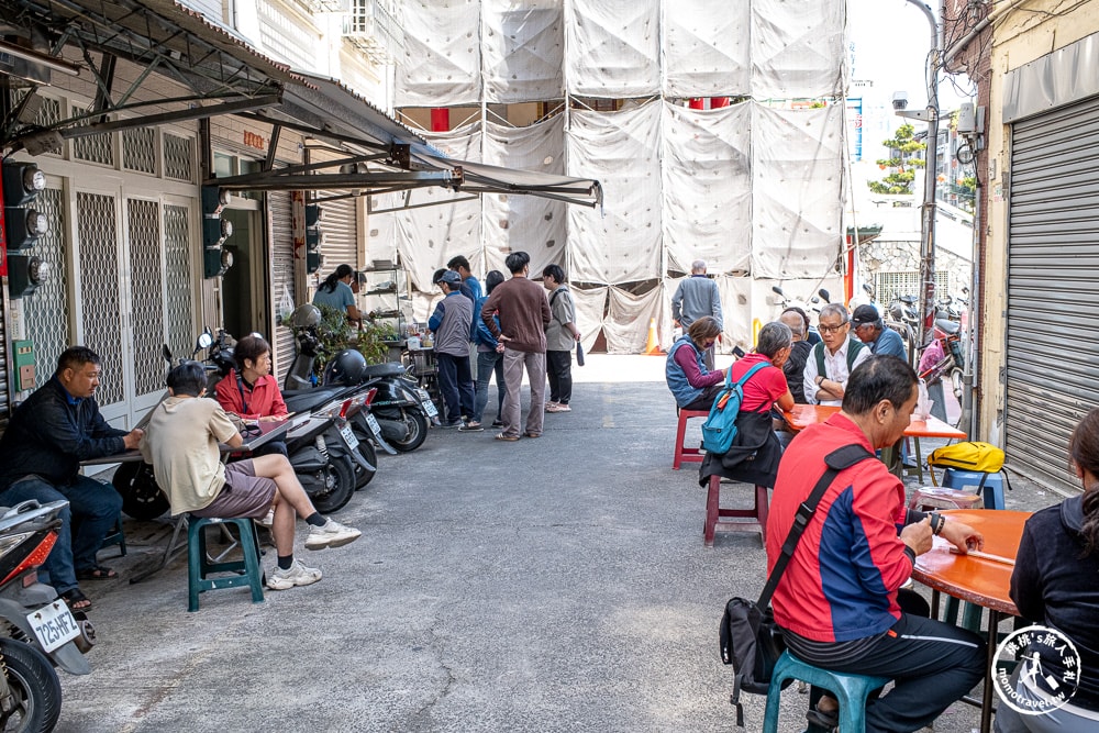 高雄三民美食|三鳳宮麵店-隱藏版無名麵店！必點古早味豬油乾麵～(菜單價格.營業時間)