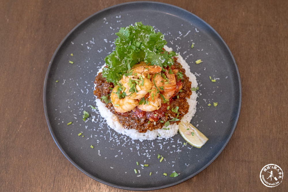 桃園龍潭美食|野倉咖哩Piknik Curry|必點焦糖布丁+獨家乾咖哩，文青風鐵皮屋排隊推薦 (營業時間.菜單價格)