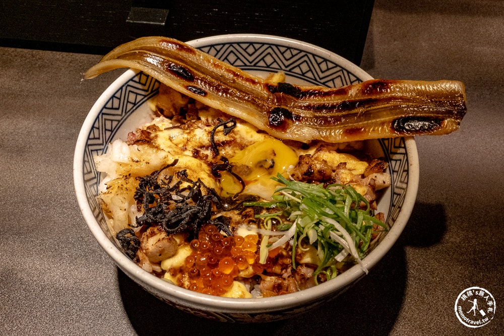 台北中正區美食|丸舢拉麵光華店-鄰近華山文創園區.必吃濃郁豚骨.清爽雞貝鹽.免費加麵吃到飽！(菜單價格.營業時間)