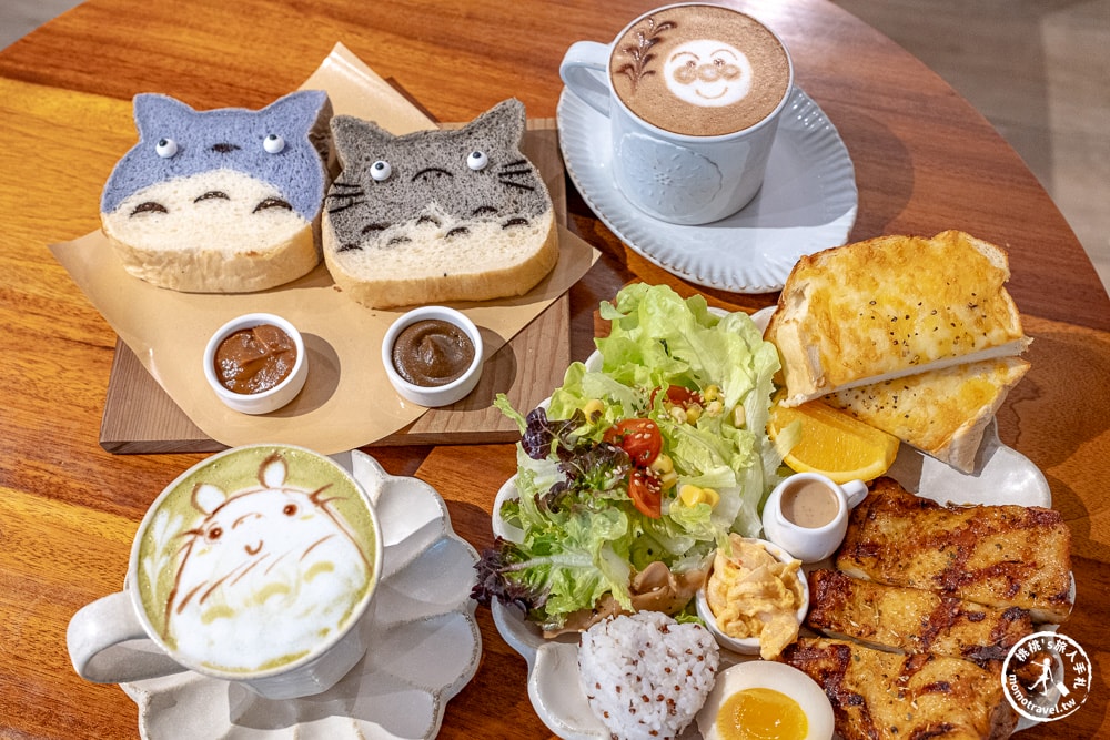 台中西區美食|MITAKA 3e Cafe 台中店-吉卜力風格咖啡廳-龍貓迷必訪早午餐推薦 (菜單價格.營業時間)