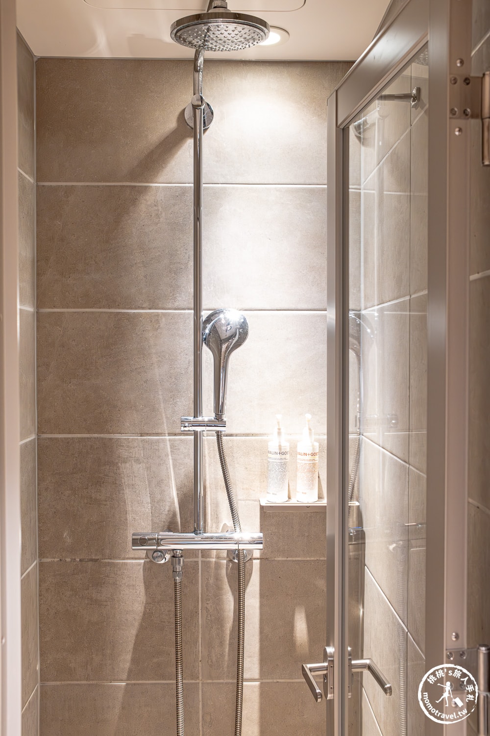 沖繩住宿推薦|Hotel STRATA Naha平價質感飯店開箱|步行到國際通只要8分鐘(房型介紹.交通地點)