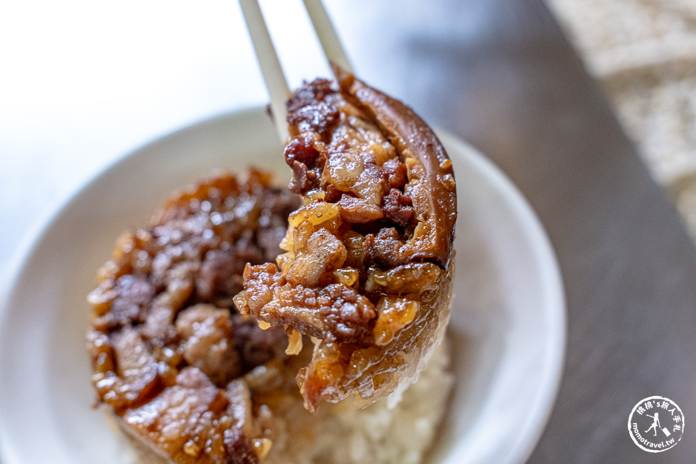 嘉義東區美食|袁家筒仔米糕排骨酥-嘉義東市場在地人推薦.古早味銅板價必吃(菜單價格.營業時間) 嘉義東區美食|袁家筒仔米糕排骨酥-嘉義東市場在地人推薦.古早味銅板價必吃(菜單價格.營業時間)