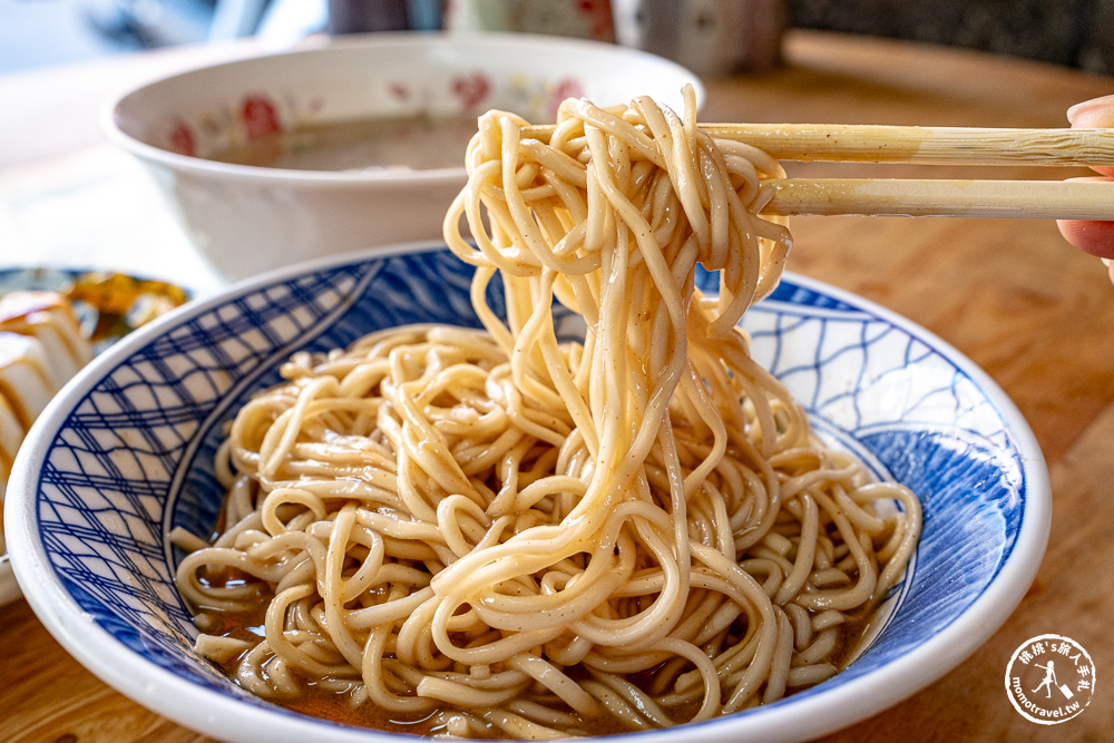 宜蘭市區美食|火生餛飩麵-低調無招牌的50年古早味，宜蘭在地人私房推薦必吃！(菜單價格.營業時間)