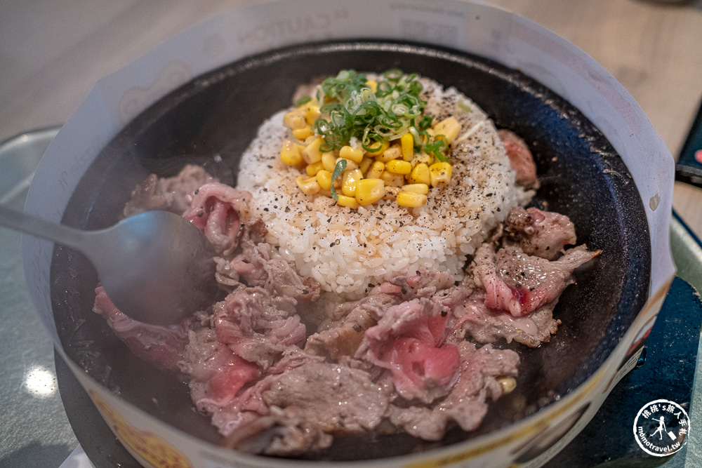 台北士林區美食|胡椒廚房天母高島屋店-必點盛量胡椒牛肉飯 肉量大升級超滿足!肉量大升級超滿足! 台北士林區美食|胡椒廚房天母高島屋店-必點盛量胡椒牛肉飯 肉量大升級超滿足!肉量大升級超滿足!