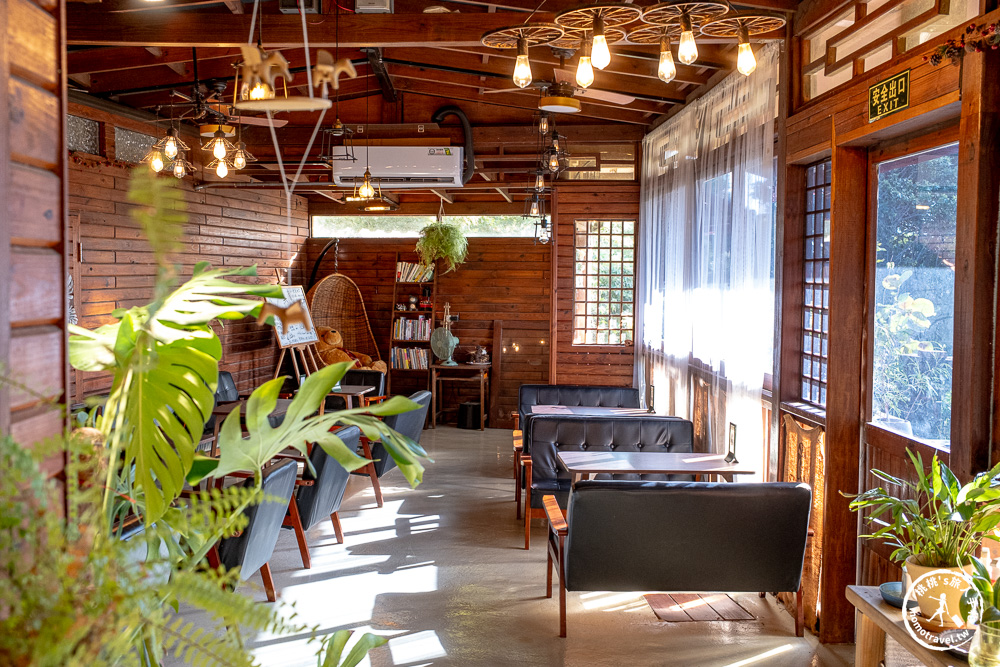 桃園龜山美食|霖咖啡lincafe'森林系景觀咖啡廳推薦-遠離喧囂的午後氮氣咖啡時光(營業時間.菜單價格)