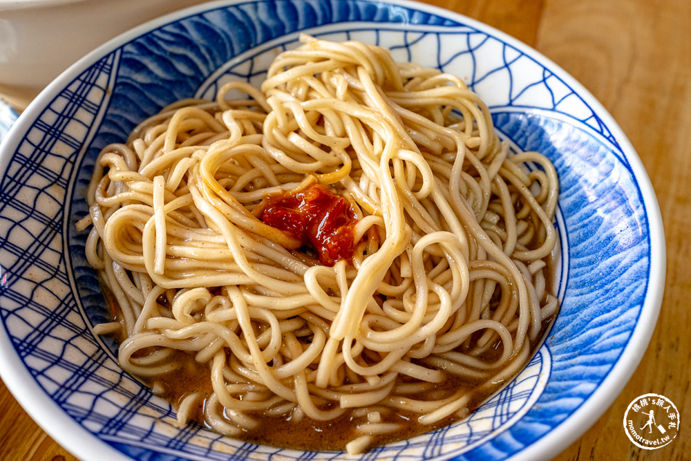 宜蘭市區美食|火生餛飩麵-低調無招牌的50年古早味，宜蘭在地人私房推薦必吃！(菜單價格.營業時間)