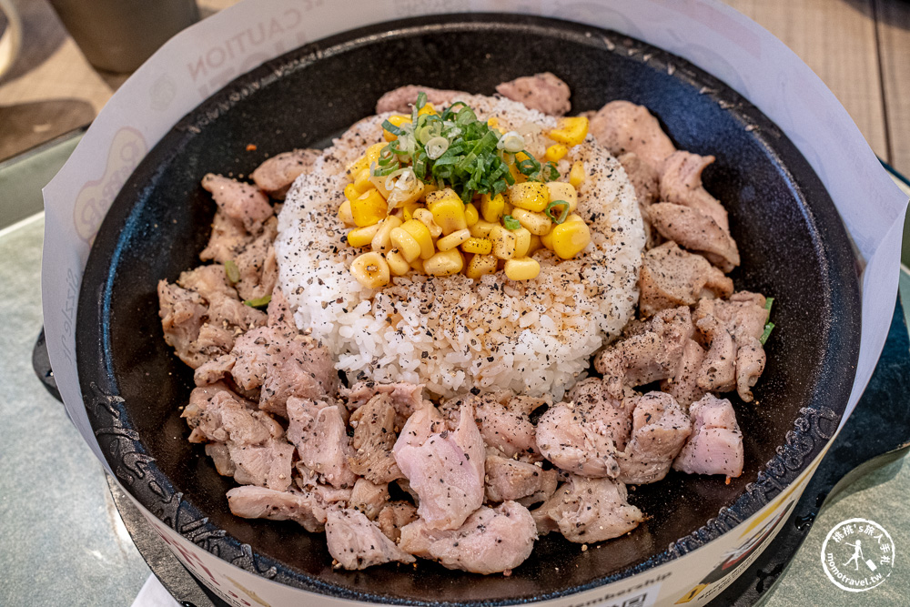 台北士林區美食|胡椒廚房天母高島屋店-必點盛量胡椒牛肉飯 肉量大升級超滿足!肉量大升級超滿足! 台北士林區美食|胡椒廚房天母高島屋店-必點盛量胡椒牛肉飯 肉量大升級超滿足!肉量大升級超滿足!