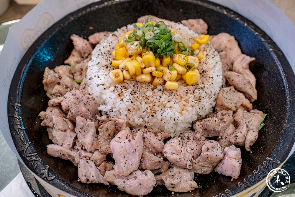 台北士林區美食|胡椒廚房天母高島屋店-必點盛量胡椒牛肉飯 肉量大升級超滿足!肉量大升級超滿足! 台北士林區美食|胡椒廚房天母高島屋店-必點盛量胡椒牛肉飯 肉量大升級超滿足!肉量大升級超滿足!