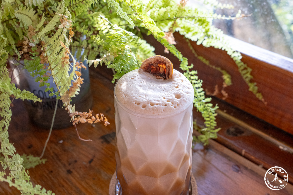 桃園龜山美食|霖咖啡lincafe'森林系景觀咖啡廳推薦-遠離喧囂的午後氮氣咖啡時光(營業時間.菜單價格)