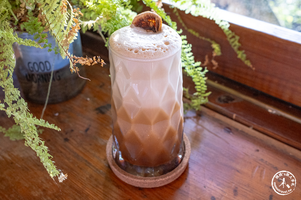 桃園龜山美食|霖咖啡lincafe'森林系景觀咖啡廳推薦-遠離喧囂的午後氮氣咖啡時光(營業時間.菜單價格)