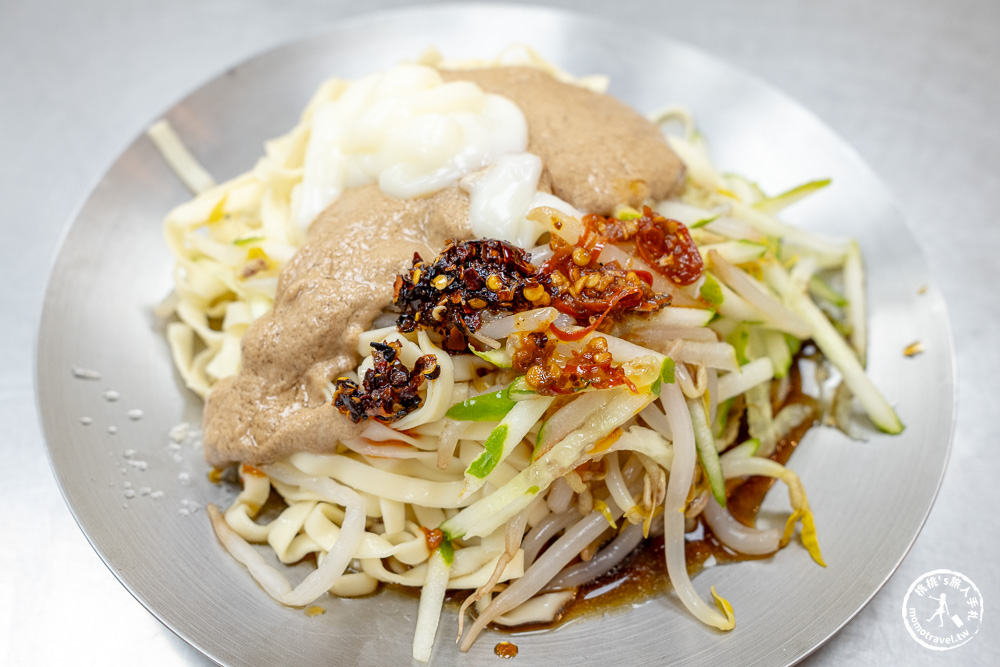 嘉義東區美食|小伍妹麻辣涼麵-在地3代眷村口味,敢吃辣必試兩種銷魂辣椒 嘉義東區美食|小伍妹麻辣涼麵-在地3代眷村口味,敢吃辣必試兩種銷魂辣椒