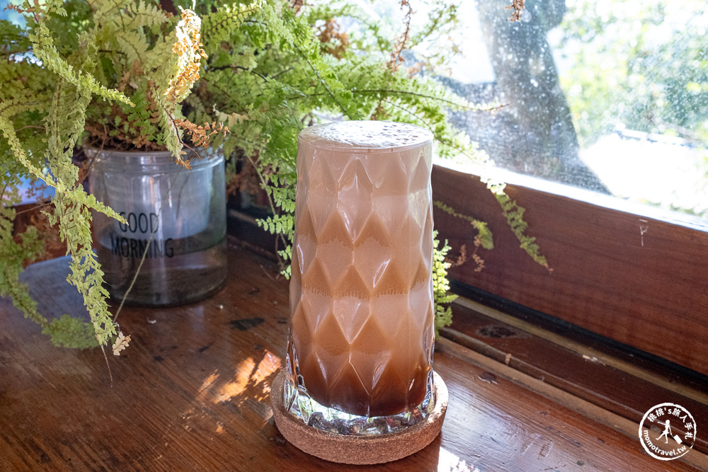 桃園龜山美食|霖咖啡lincafe'森林系景觀咖啡廳推薦-遠離喧囂的午後氮氣咖啡時光(營業時間.菜單價格)