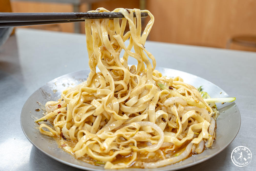 嘉義東區美食|小伍妹麻辣涼麵-在地3代眷村口味,敢吃辣必試兩種銷魂辣椒 嘉義東區美食|小伍妹麻辣涼麵-在地3代眷村口味,敢吃辣必試兩種銷魂辣椒