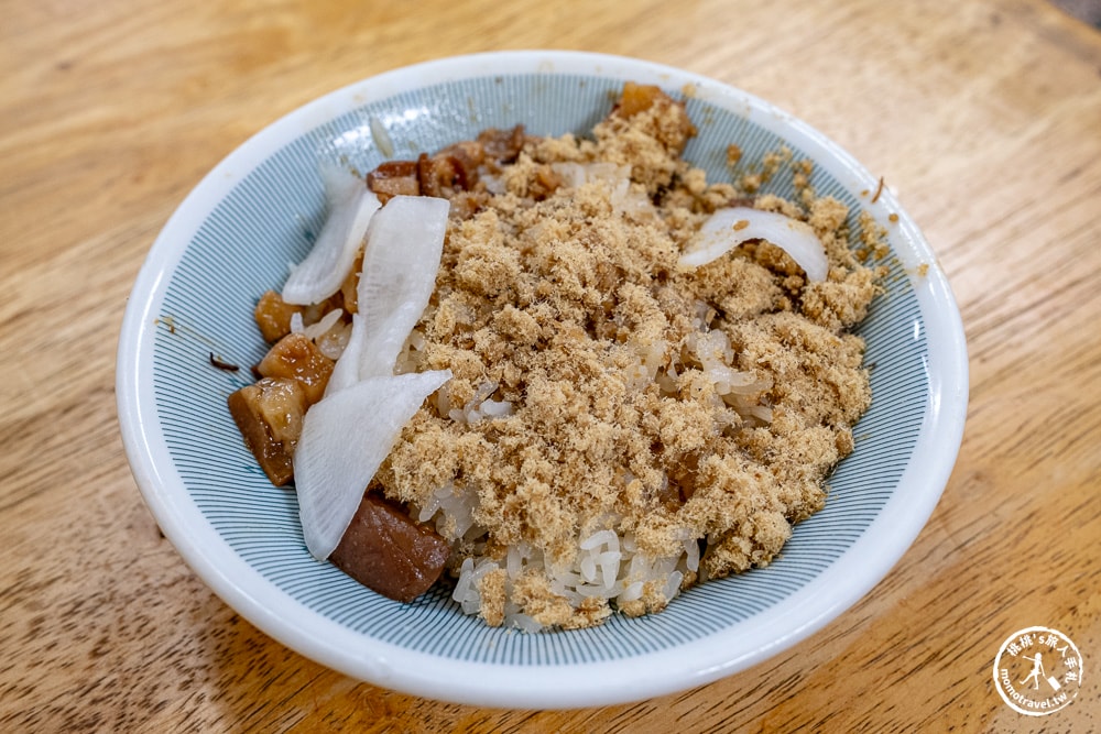 台南中西區美食|戽斗米糕-充滿年代感的深夜食堂！米糕、蚵仔煎必點菜單.停車資訊