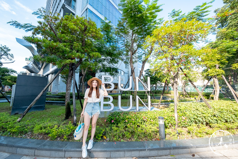 台中美食》Bun Bun棒棒 文心森林店│公園旁超美潛艇堡速食店
