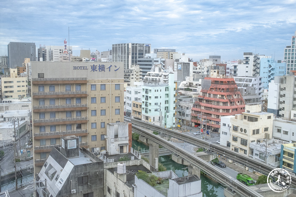 沖繩住宿推薦|Hotel STRATA Naha平價質感飯店開箱|步行到國際通只要8分鐘(房型介紹.交通地點)