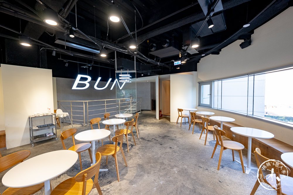 台中美食》Bun Bun棒棒 文心森林店│公園旁超美潛艇堡速食店