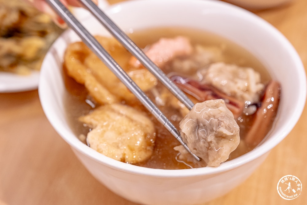 台北萬華美食|川業肉圓-艋舺龍山寺旁百年老店|紅糟炸肉圓+綜合羹必吃組合推薦(營業時間.菜單價格)