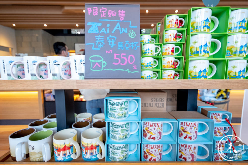 台中后里景點》星巴克泰安南門市│國道休息站泰安服務區新景點，營業時間一到朝聖人潮絡繹不絕