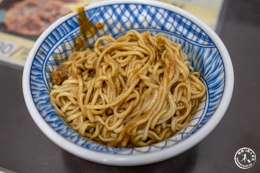 宜蘭市區美食|大麵章-超濃郁招牌麻醬麵、沙茶麵,在地60年必吃老店宵夜推薦(菜單價格.營業時間) 宜蘭市區美食|大麵章-超濃郁招牌麻醬麵、沙茶麵,在地60年必吃老店宵夜推薦(菜單價格.營業時間)
