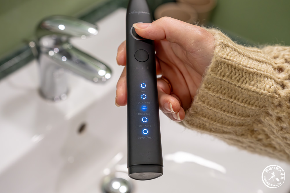 Anqueen安晴臻至潔白智能音波電動牙刷AQ-B101|用過回不去!深層清潔.軟毛舒適刷頭.潔牙推薦！