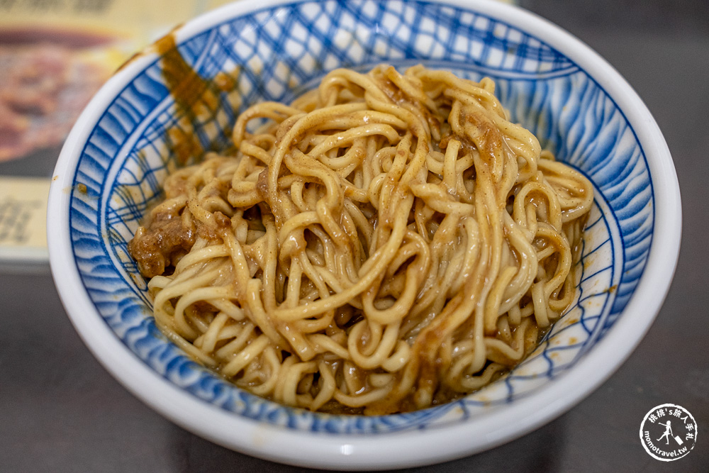 宜蘭市區美食|大麵章-超濃郁招牌麻醬麵、沙茶麵,在地60年必吃老店宵夜推薦(菜單價格.營業時間) 宜蘭市區美食|大麵章-超濃郁招牌麻醬麵、沙茶麵,在地60年必吃老店宵夜推薦(菜單價格.營業時間)