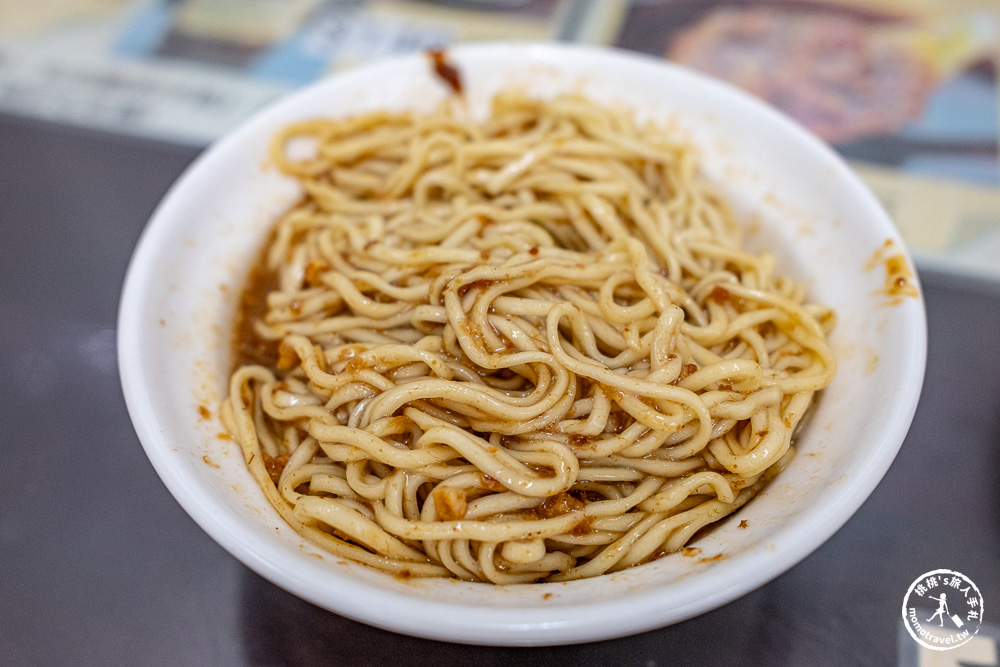 宜蘭市區美食|大麵章-超濃郁招牌麻醬麵、沙茶麵,在地60年必吃老店宵夜推薦(菜單價格.營業時間) 宜蘭市區美食|大麵章-超濃郁招牌麻醬麵、沙茶麵,在地60年必吃老店宵夜推薦(菜單價格.營業時間)
