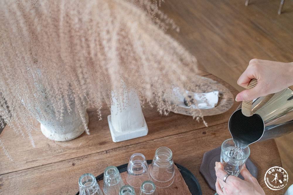 嘉義西區美食|霜空珈琲-老宅改造的療癒系空間,享受午後陽光與質感甜點(營業時間.菜單價格) 嘉義西區美食|霜空珈琲-老宅改造的療癒系空間,享受午後陽光與質感甜點(營業時間.菜單價格)