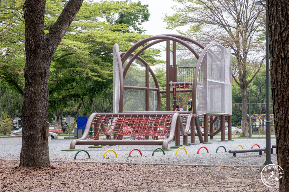 雲林斗六景點|膨鼠森林公園&金瓜鼠樂園|巨大橡果溜滑梯.森林市集.野餐好去處|特色親子公園推薦