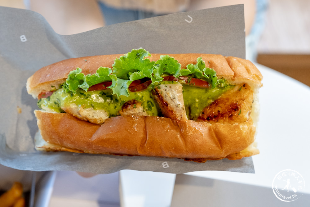 台中美食》Bun Bun棒棒 文心森林店│公園旁超美潛艇堡速食店
