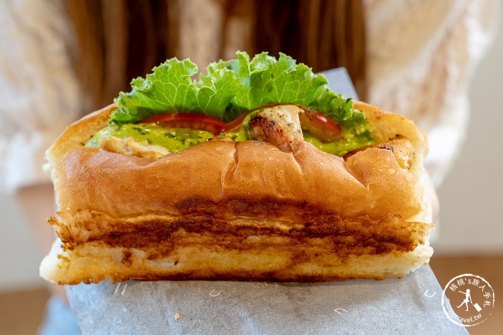 台中美食》Bun Bun棒棒 文心森林店│公園旁超美潛艇堡速食店