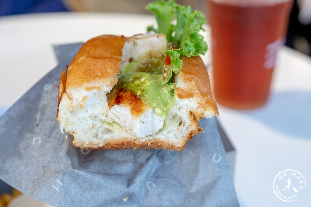 台中美食》Bun Bun棒棒 文心森林店│公園旁超美潛艇堡速食店