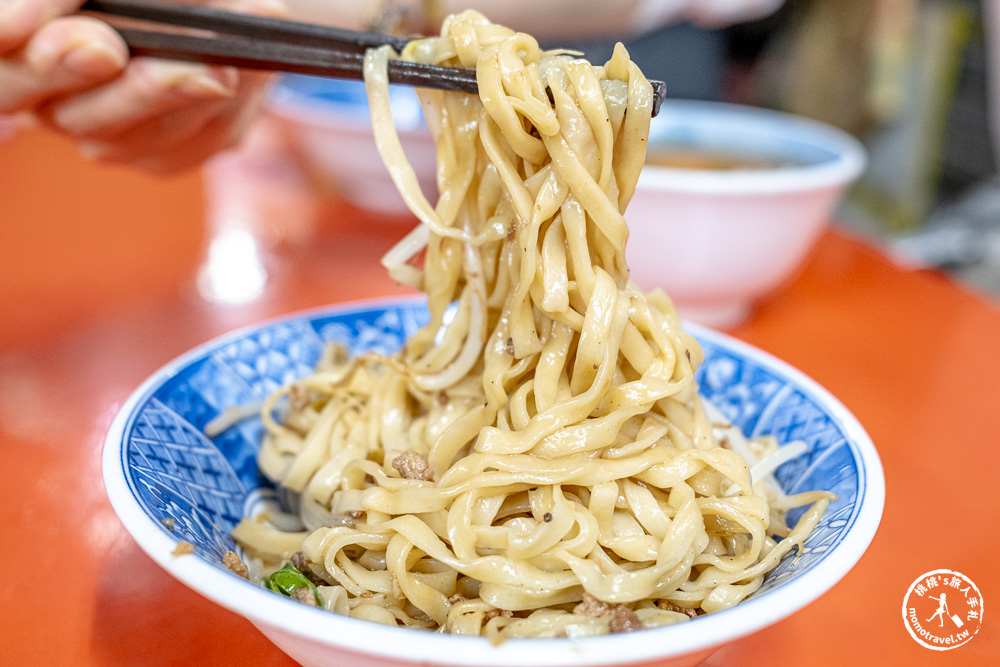 台中中區美食|阿棋三代福州意麵老店-第二市場百年美味傳承五代的Q彈乾意麵(營業時間.菜單價格)
