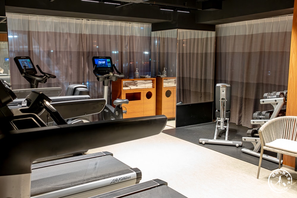 沖繩住宿推薦|Hotel STRATA Naha平價質感飯店開箱|步行到國際通只要8分鐘(房型介紹.交通地點) – 桃桃's旅人手札