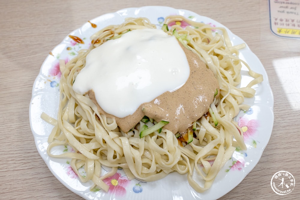 嘉義東區美食|公園老店涼麵-搬遷新址 美味依舊 傳承二代在地推薦(菜單價格.營業時間)
