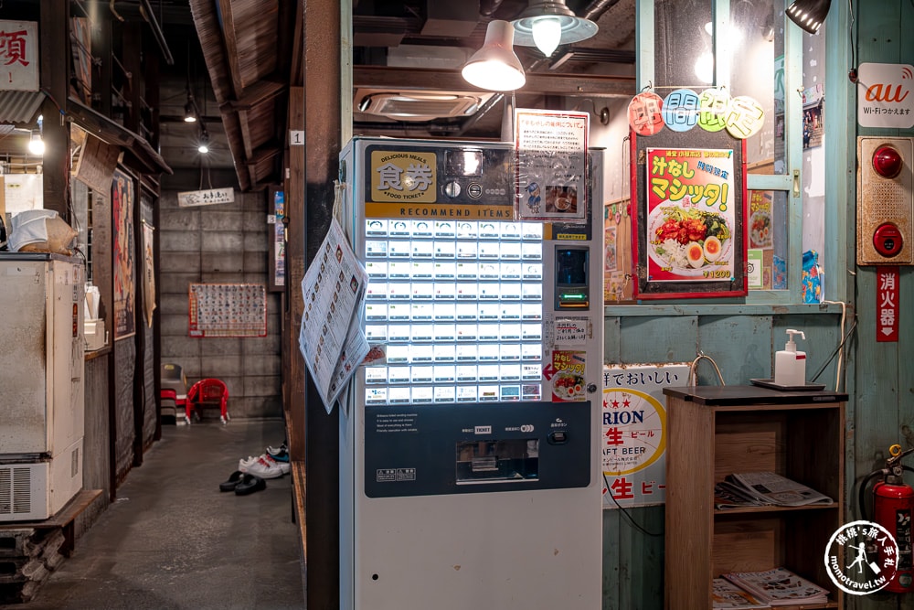 沖繩美食推薦|琉球新麵通堂小祿本店-人氣必吃男人麵、女人麵口感差在哪？(交通方式.完整菜單)