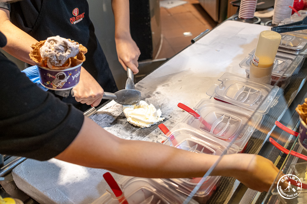 不知道去哪，那就去大江！桃園最好逛的商場，2025年最具話題的年輕人一條街！全桃最美打卡mall 室內聖誕車站、聖誕市集 就在大江購物中心！