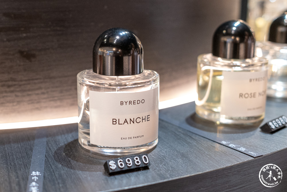 不知道去哪，那就去大江！桃園最好逛的商場，2025年最具話題的年輕人一條街！全桃最美打卡mall 室內聖誕車站、聖誕市集 就在大江購物中心！