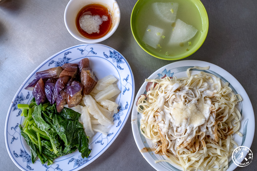 嘉義東區美食|羅家涼麵-在地特色白醋麻醬寬粗麵,必搶「蟳粿」晚來吃不到!(營業時間.菜單價格) 嘉義東區美食|羅家涼麵-在地特色白醋麻醬寬粗麵,必搶「蟳粿」晚來吃不到!(營業時間.菜單價格)